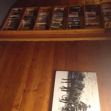 Maya Joie אורחן 2*